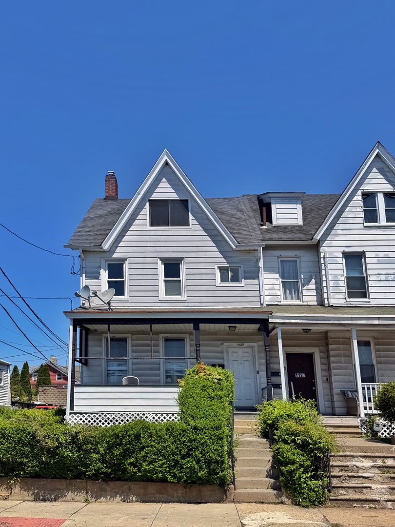 Easton Apartment: 1129 Butler Street
