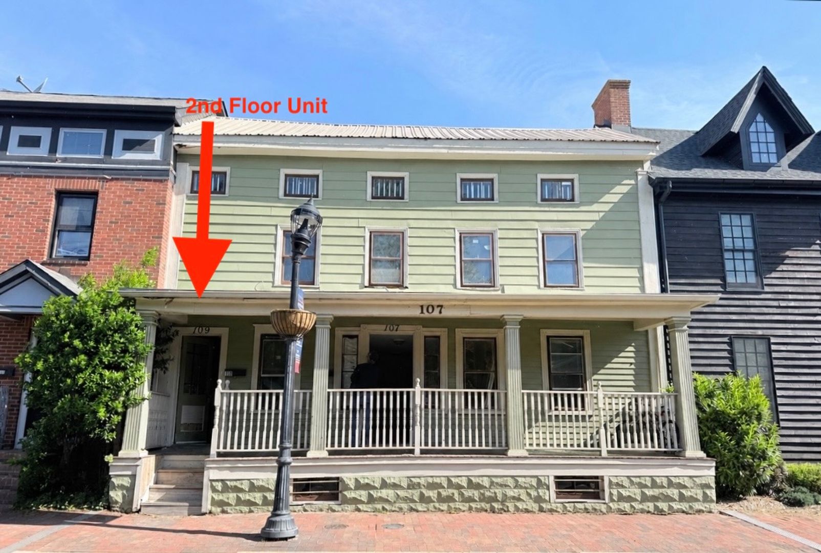 Milford House: 109 NW Front St