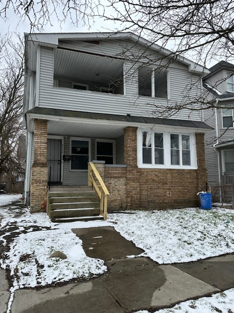 Cleveland House: 2177 E 80th St