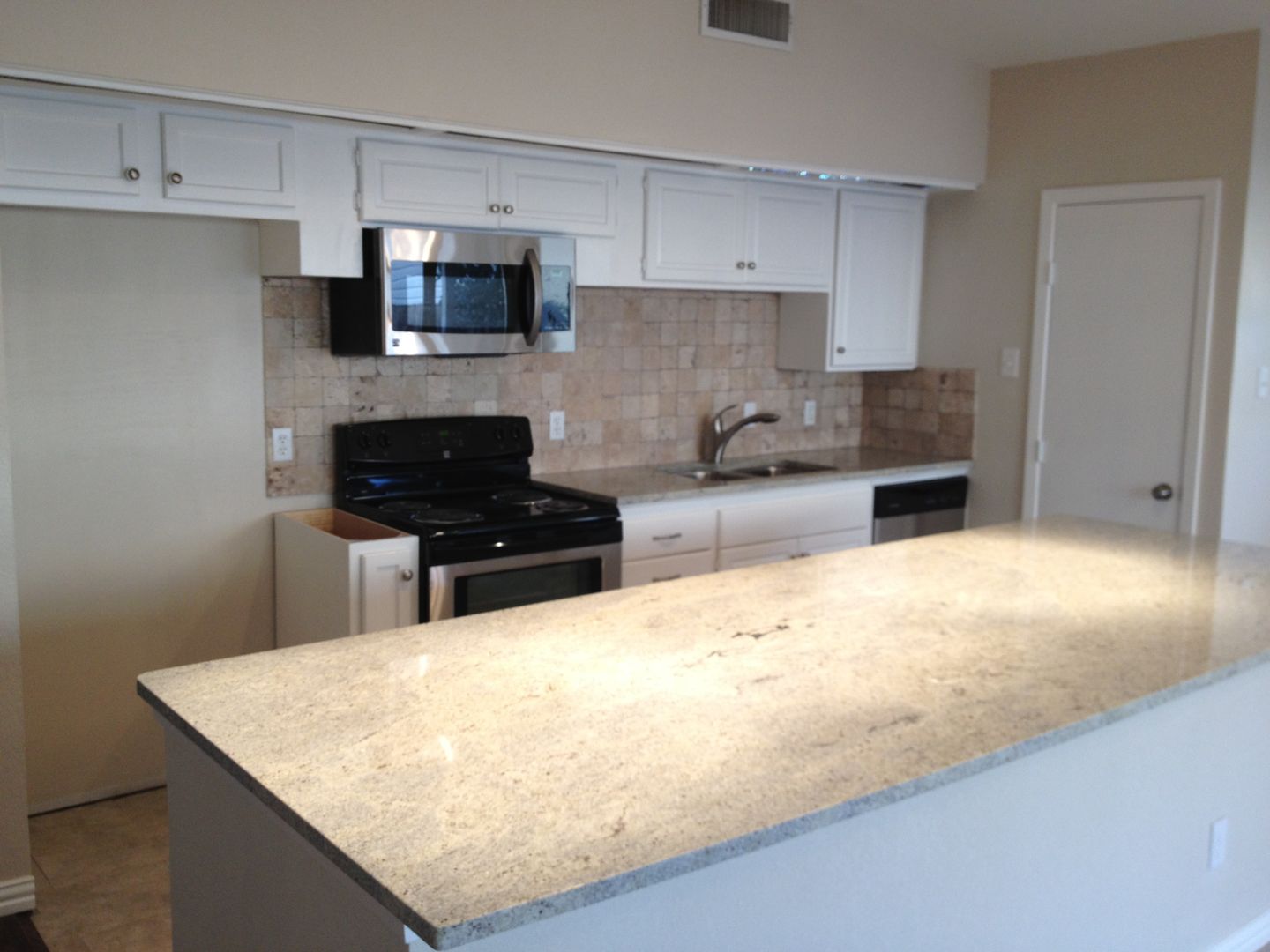 Irving House: 3505 Hanover Lane