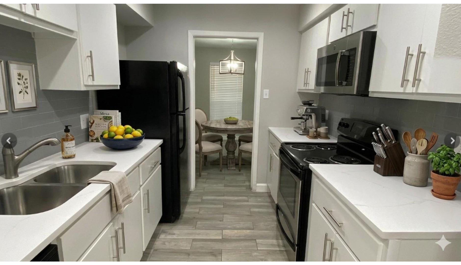 Irving Apartment: 1200-1202 N OConner Road