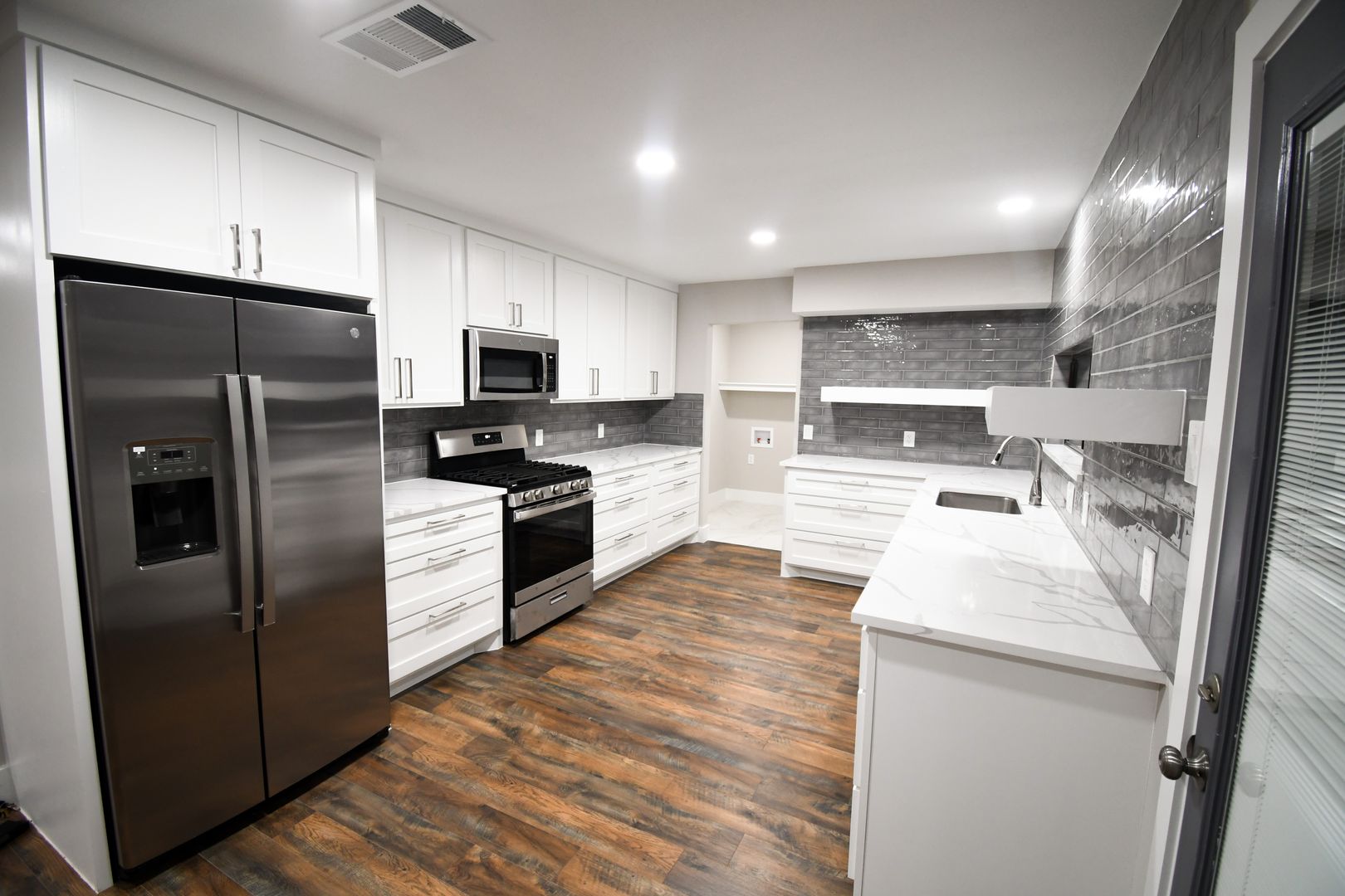 Irving House: 1011 Sam Hill Street