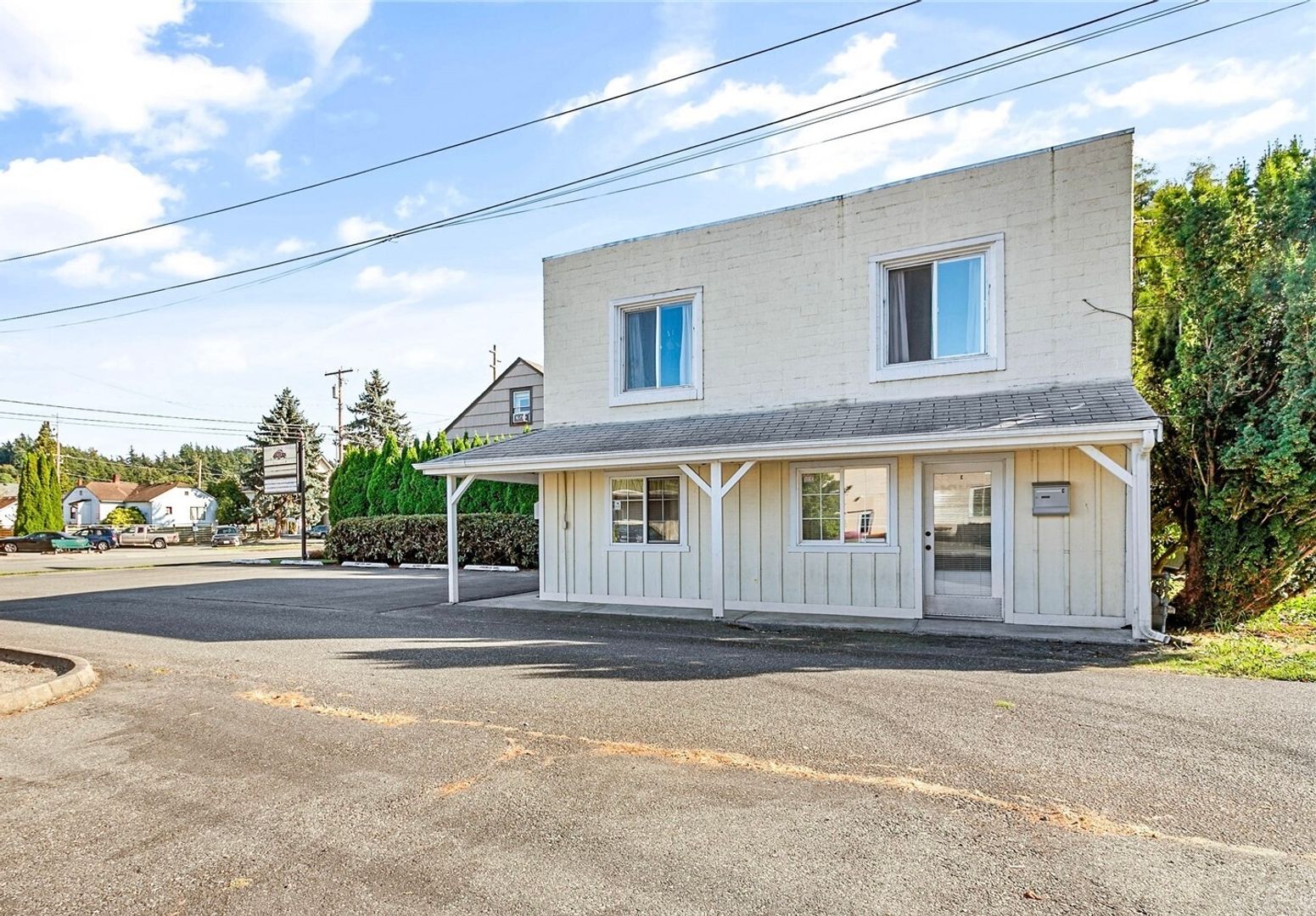 Mount Vernon Apartment: 1115 S 2nd St