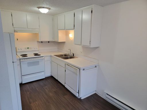 Spacious 1 Bedroom 1 Bathroom Apartment Available!