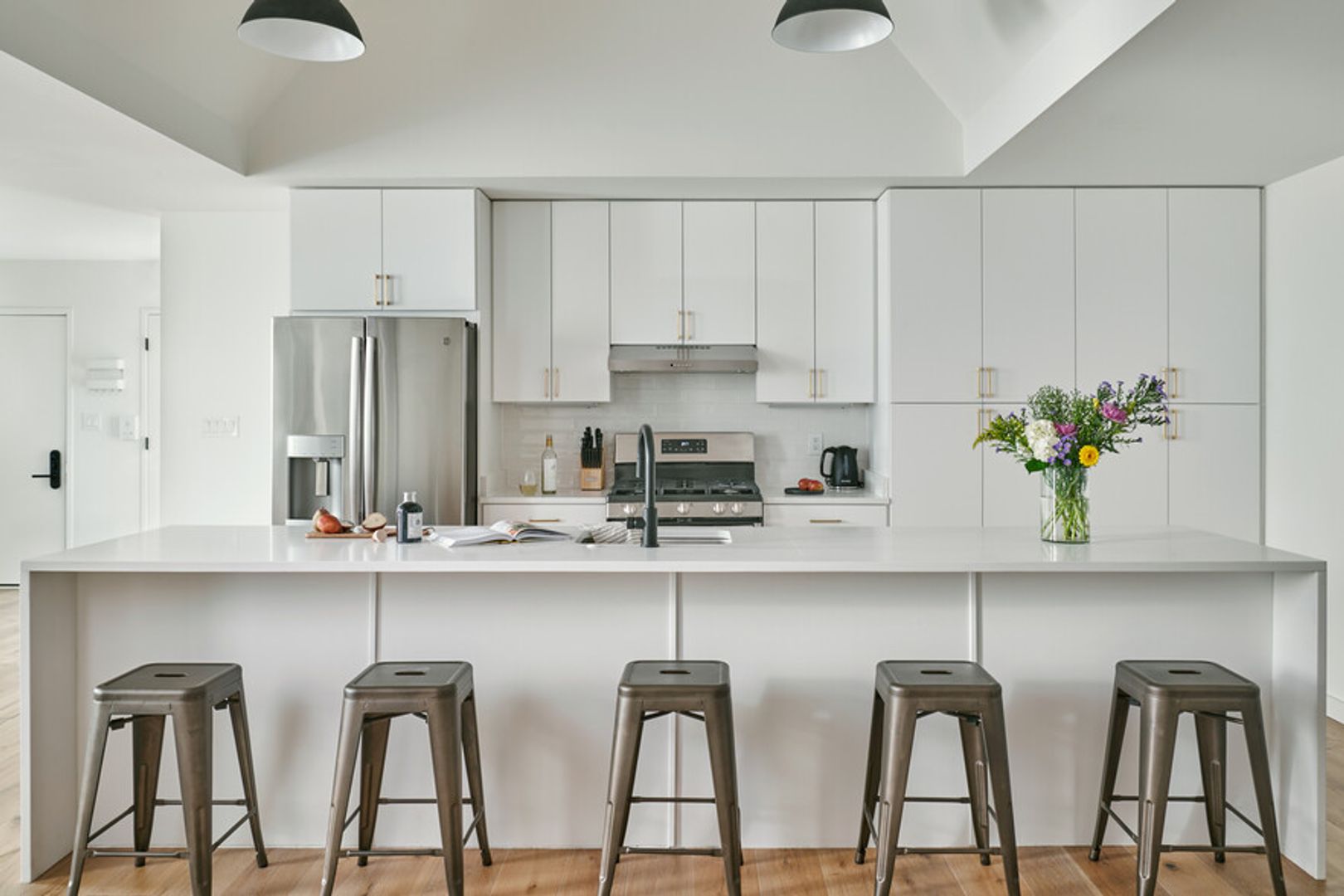 Washington Apartment: 3431 13th St NW