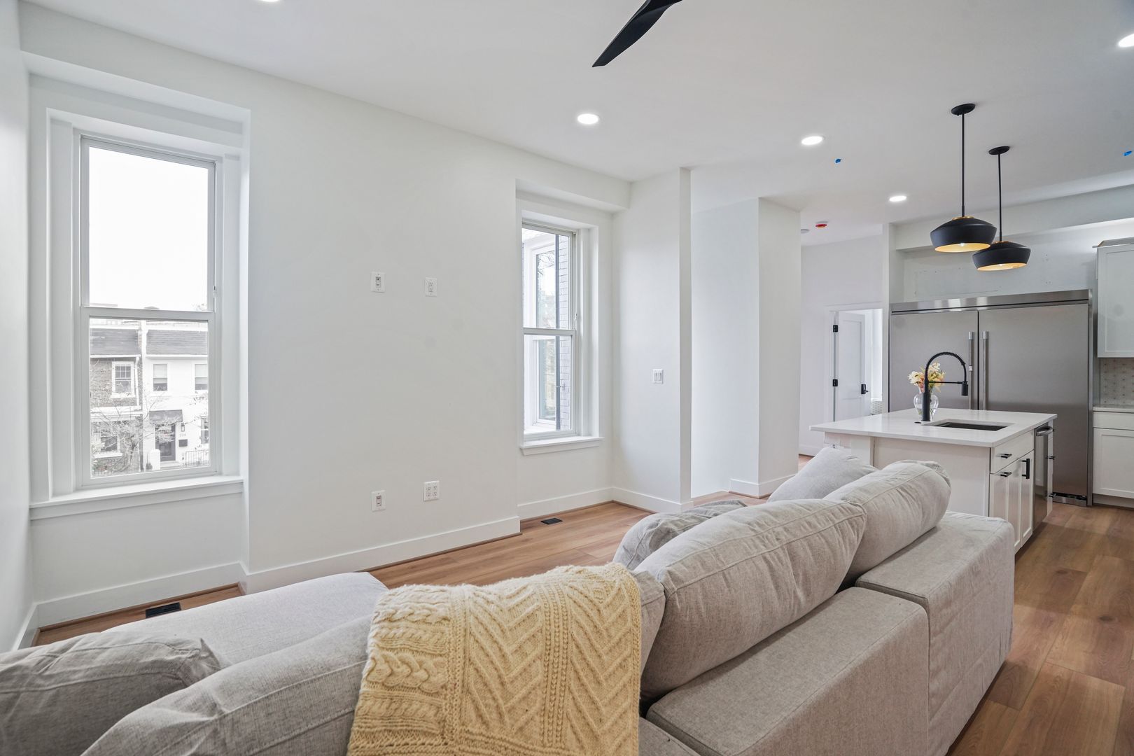 Washington Apartment: 235 F St NE