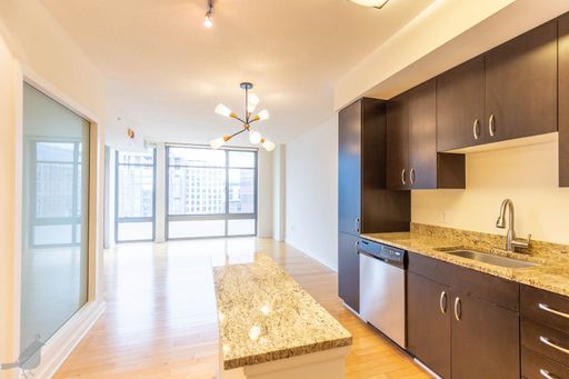 1 bed + den - Ideal City Living in City Vista! Parking Included! – photo 1