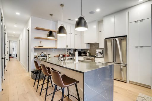 Dreamy 2BR Condo in Dupont Circle| All Utilities and PARKING included – photo 1