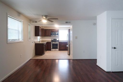 Modern Three Bedroom Condo! Minutes to Congress Heights Metro! All Utilities Included! – photo 1