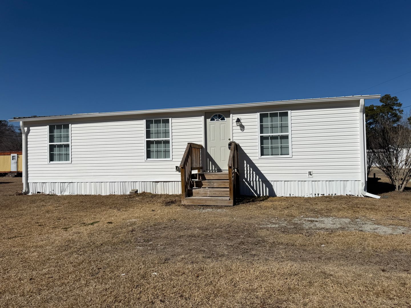 Jacksonville Apartment: 119 Starwood Circle