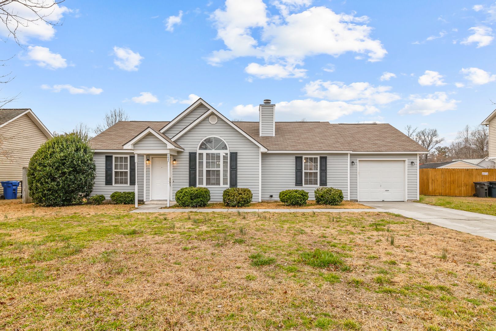 Jacksonville House: 152 Settlers Circle