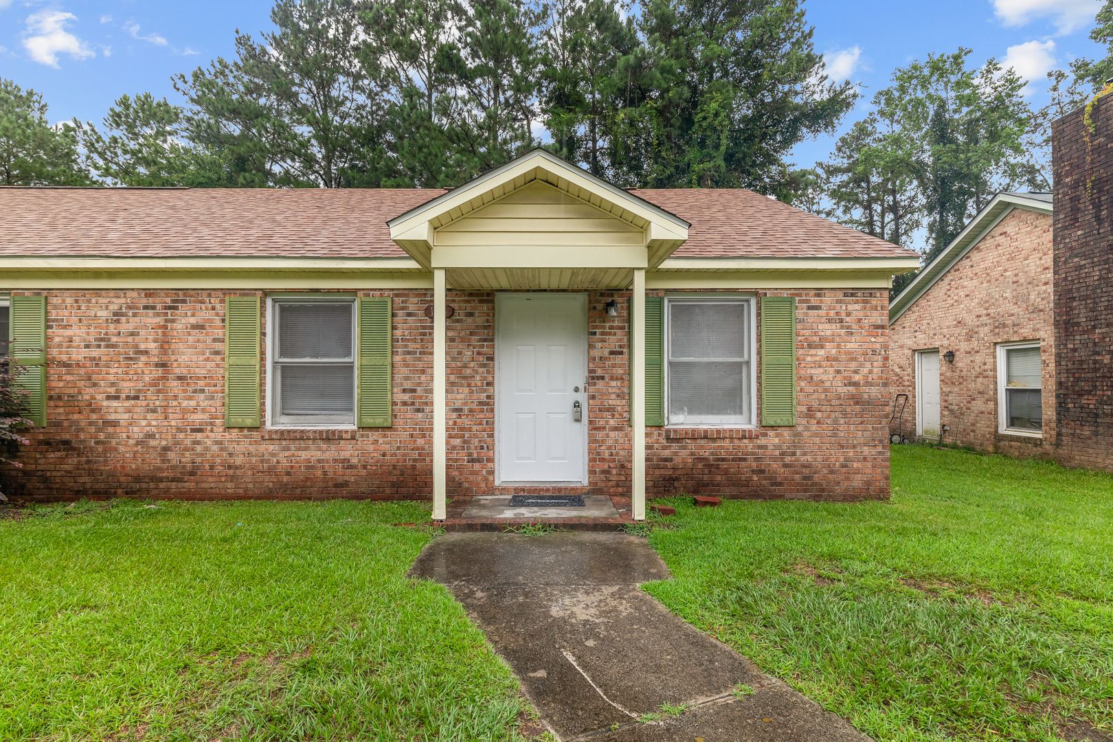Jacksonville House: 126 Windsor Court