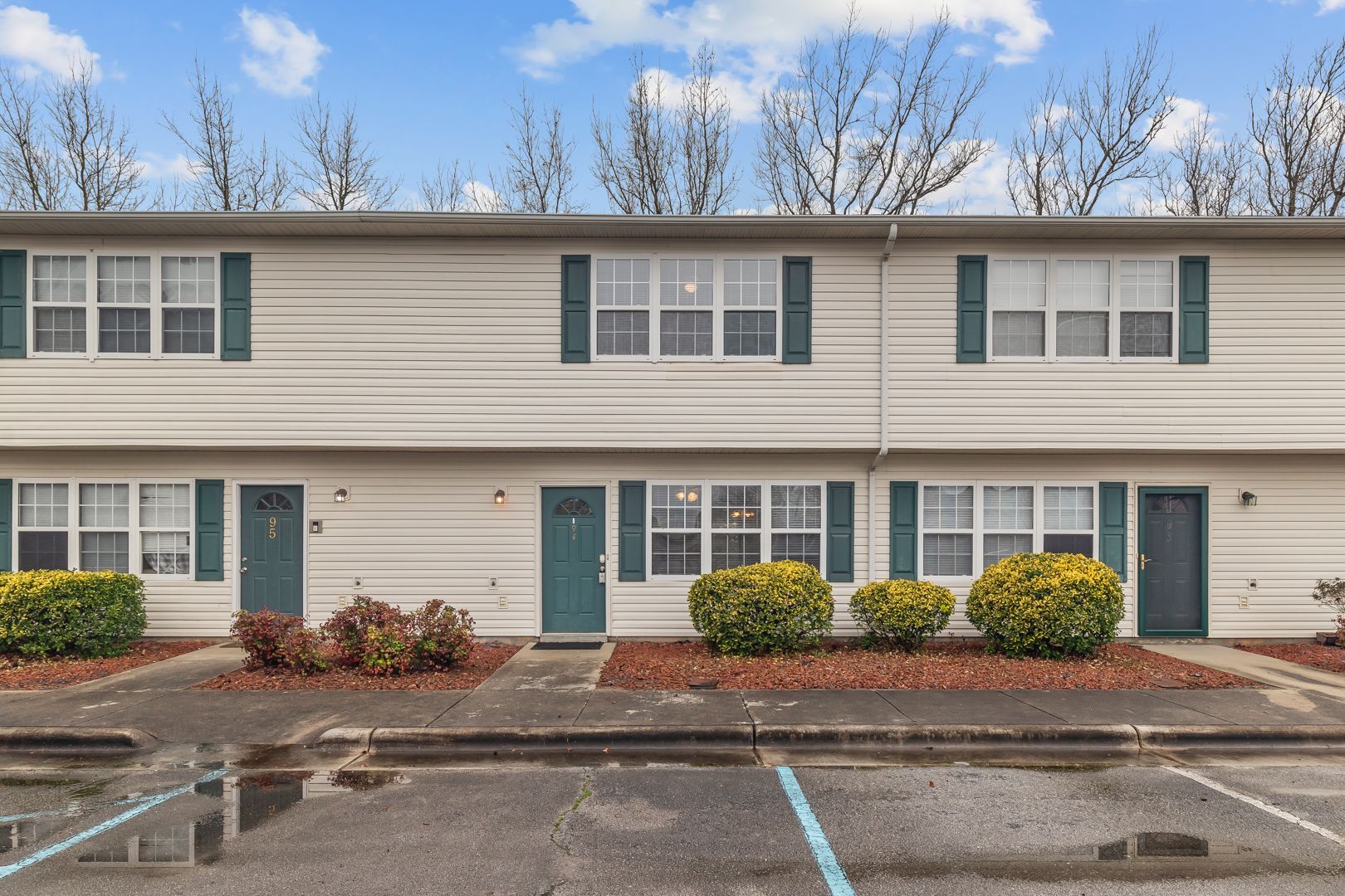 Swansboro House: 94 Century Court