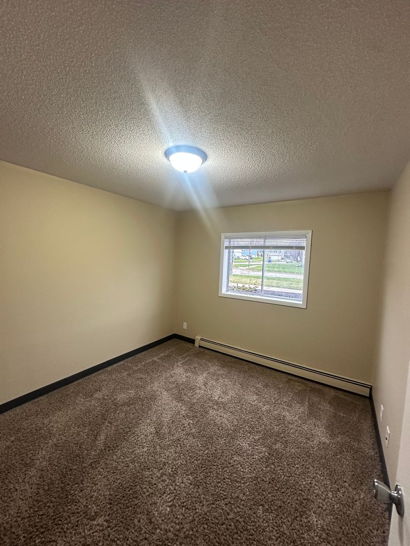 The Malory Apartments 5 of 7