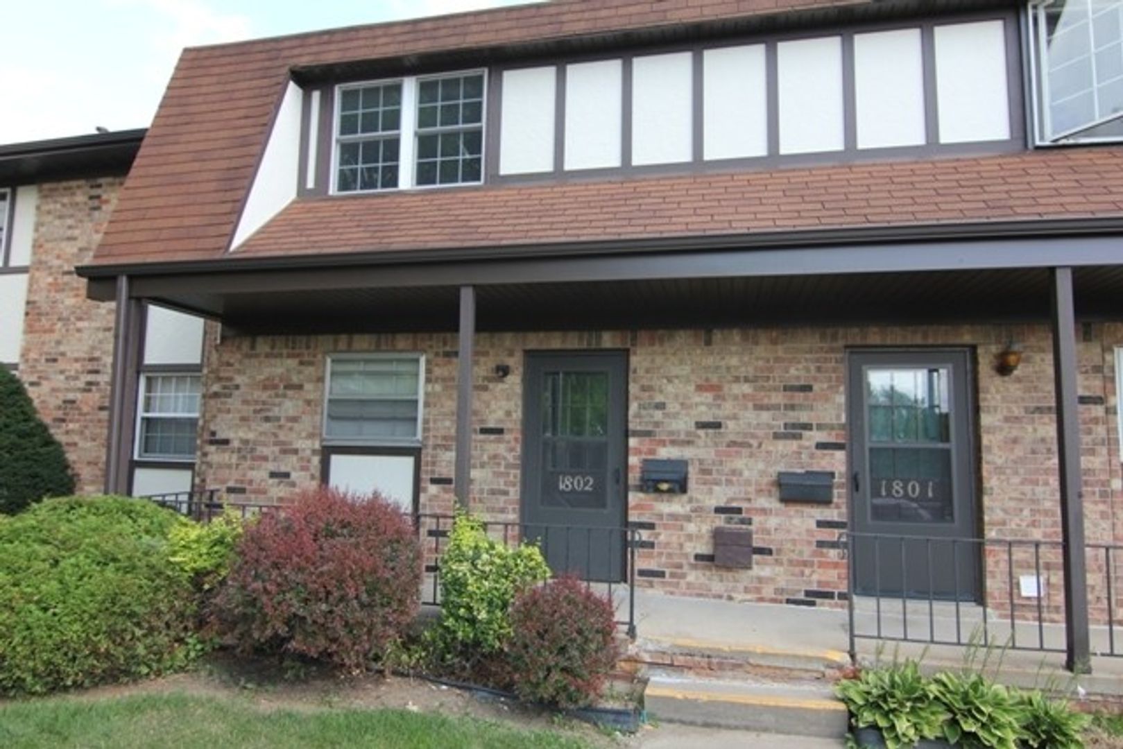 Coralville House: 1802 21st Ave Pl
