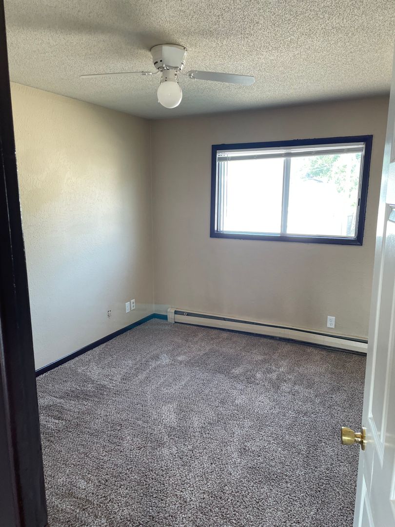 The Malory Apartments 4 of 6