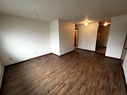 Spacious 2 bedroom 1 bath in the heart of Coralville!