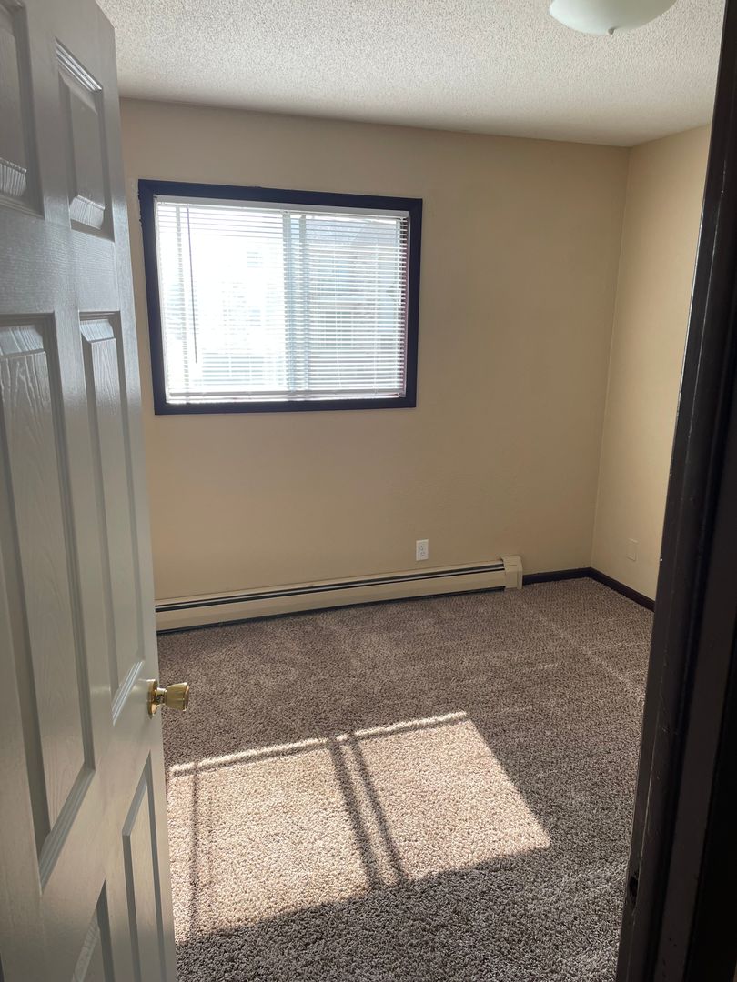 The Malory Apartments 3 of 6