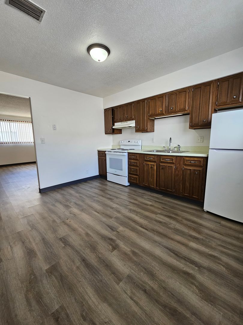 Evergreen Apartments 10 of 10