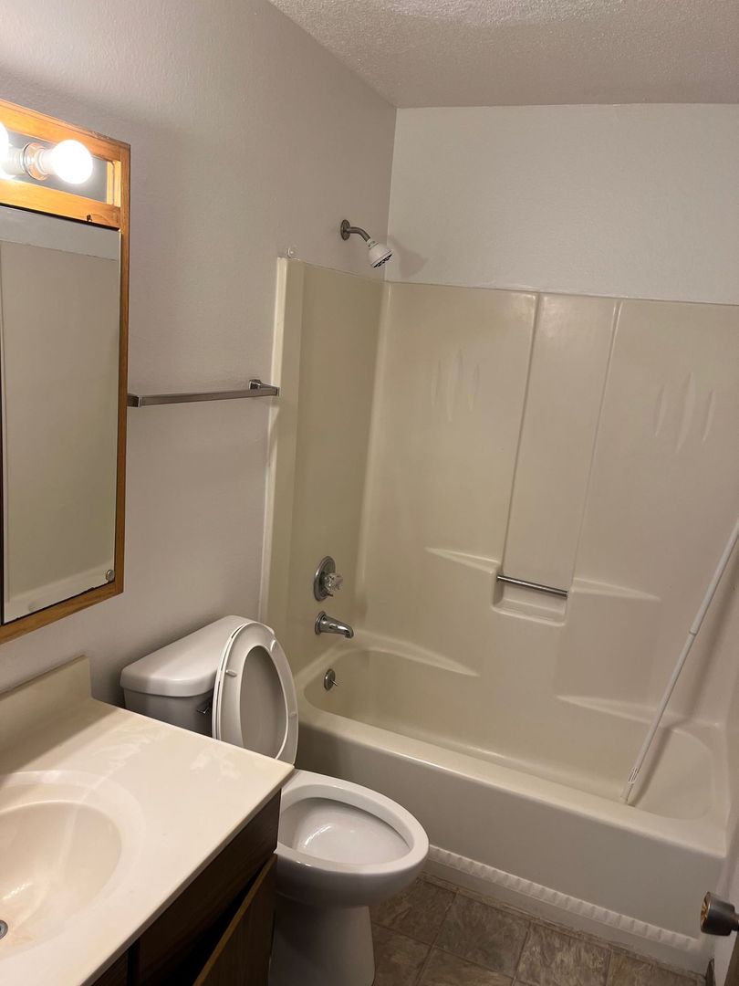 Robinwood Apartments 12 of 12