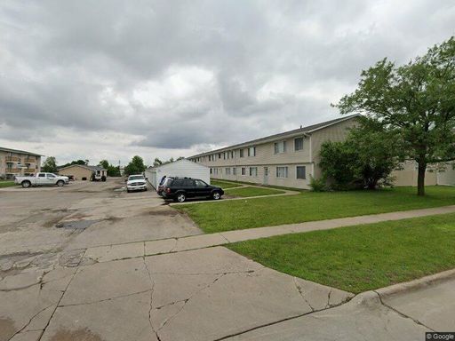 Spacious 2 bed/1 bath apartment on the SW side of Cedar Rapids! – photo 1