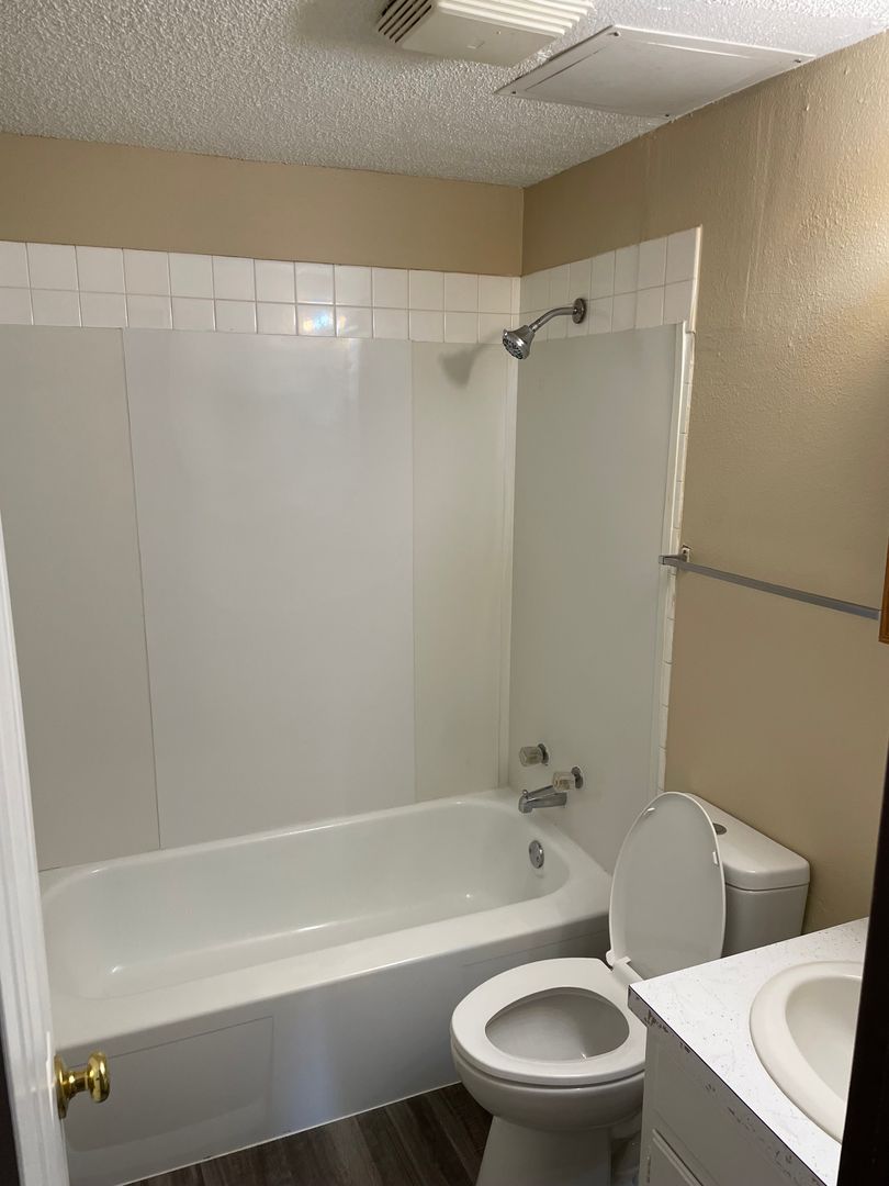 The Malory Apartments 5 of 6