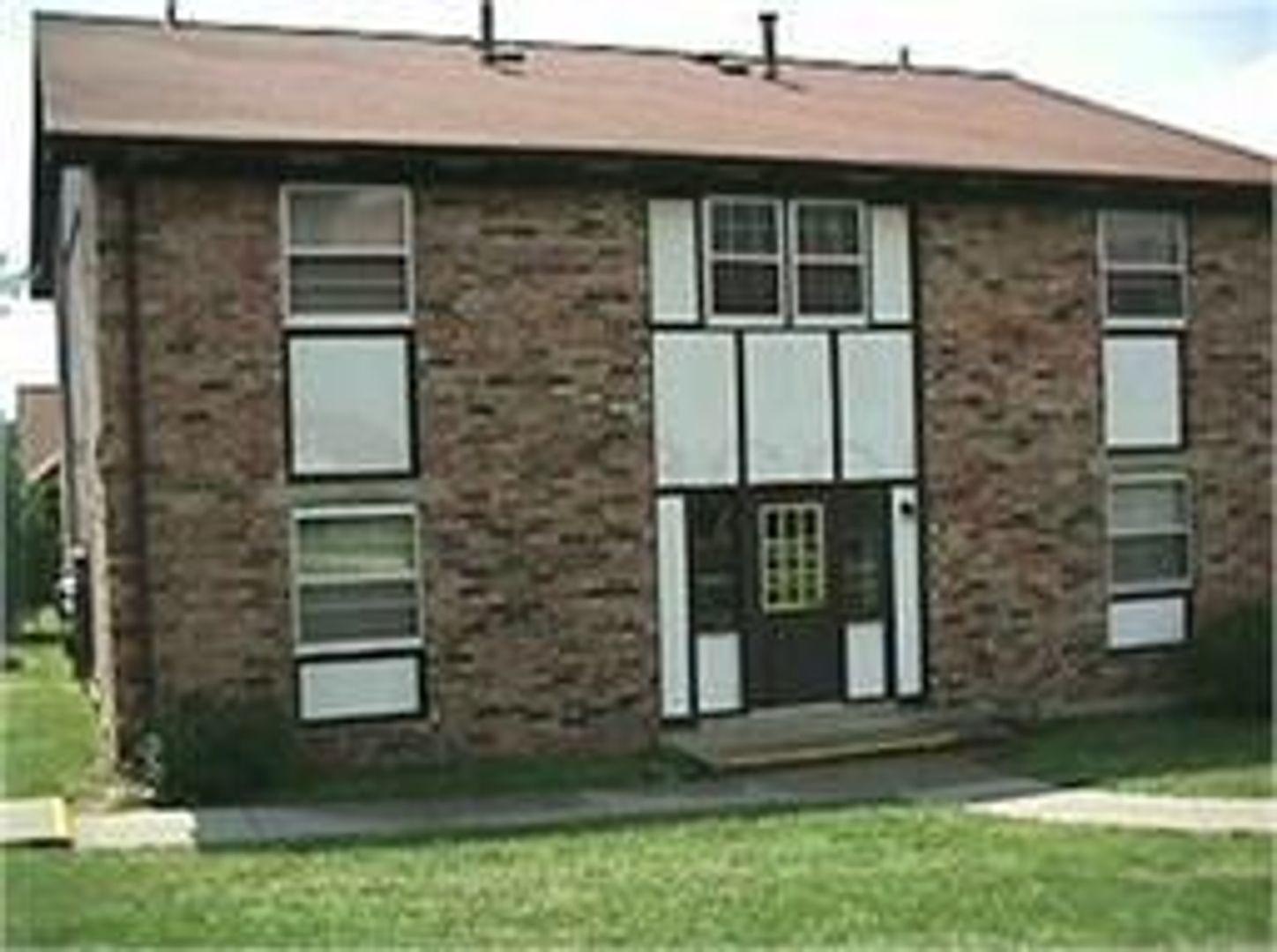 Coralville House: 1104 21st  Ave Pl