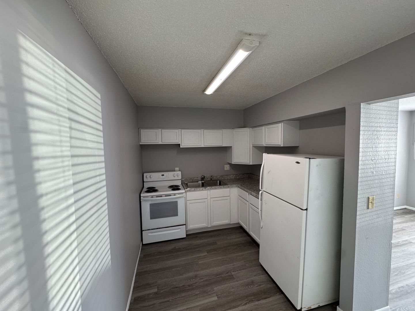 Hiawatha Apartment: 285 Robins Rd