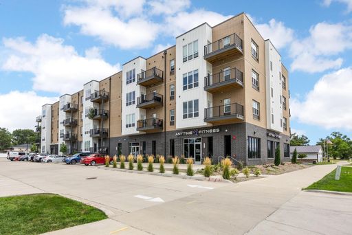 Hiawatha Village Center - Studios, 1 and 2 Bedroom Units!
