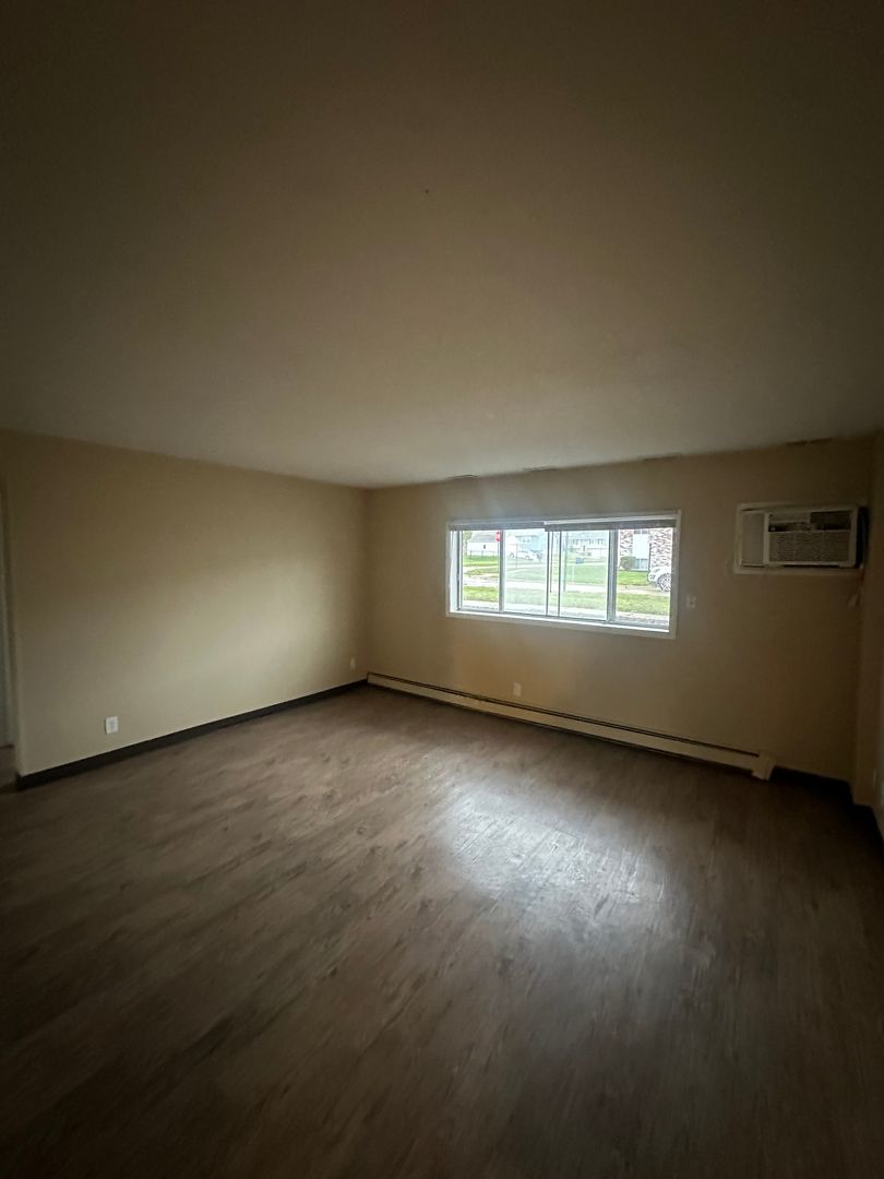 The Malory Apartments 8 of 8