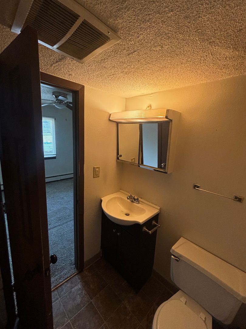 16th Ave Apartments 6 of 12