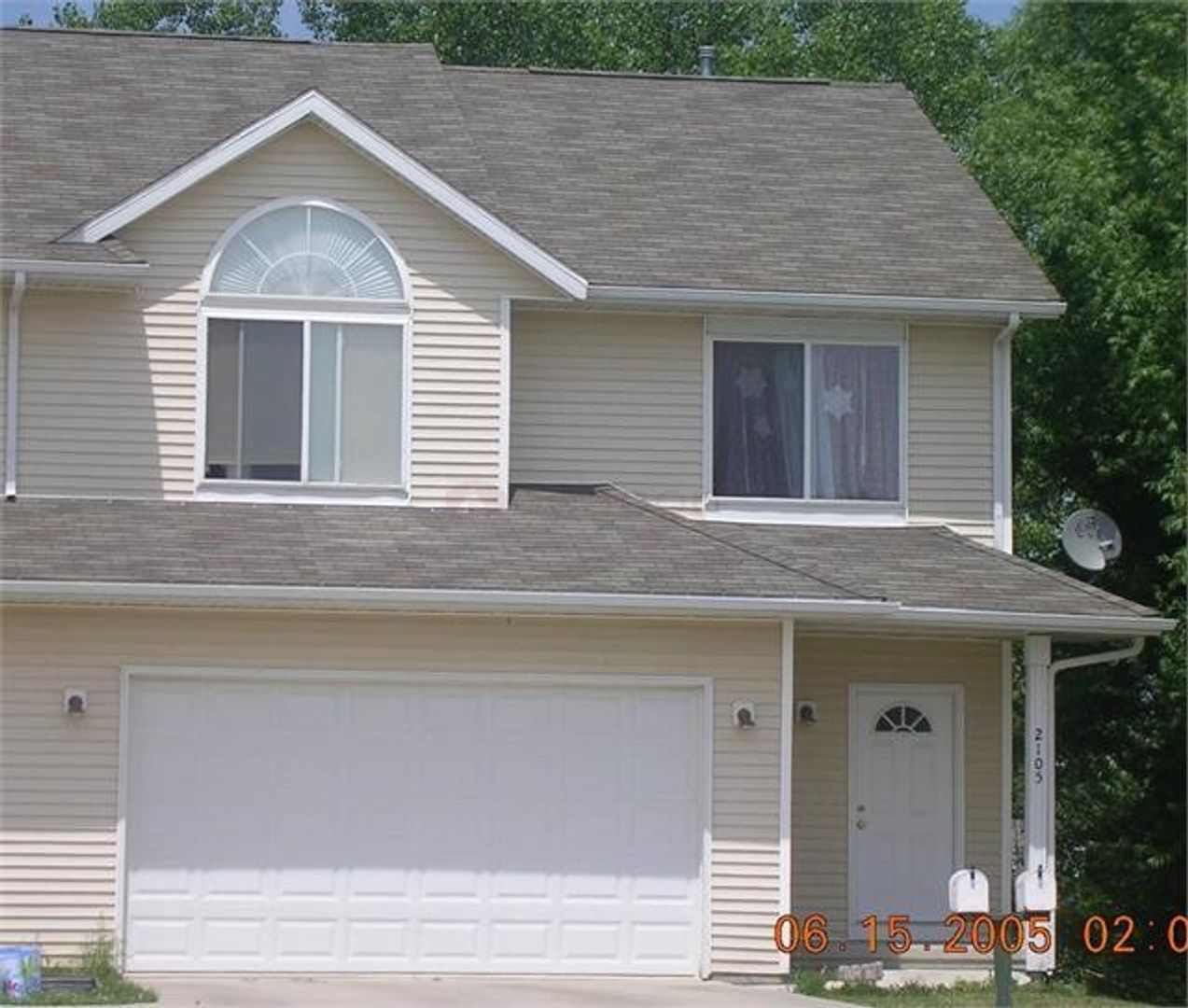 Coralville Townhome: 2105   14th St