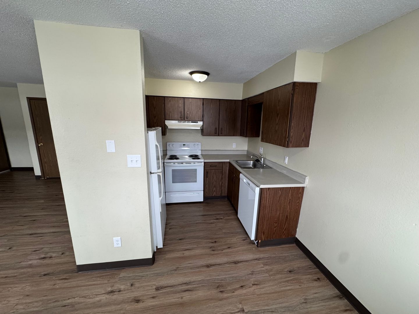 Marion Apartment: 1200 Meadowview Dr