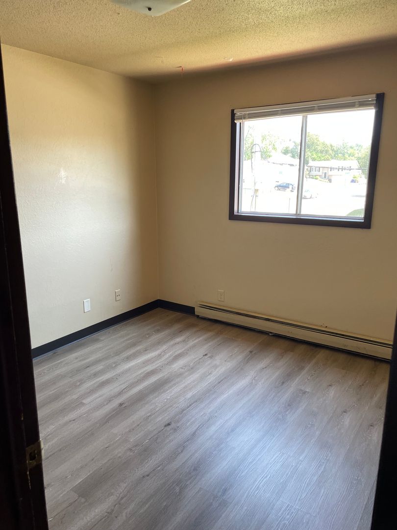 The Malory Apartments 4 of 7