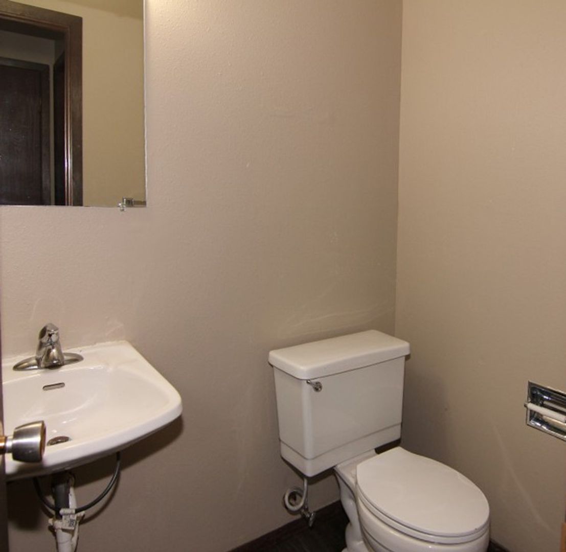 Coralville Townhome: 508 5th St