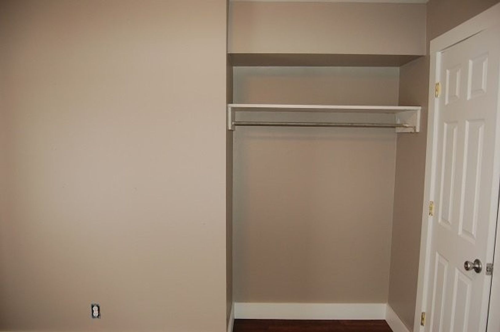 Iowa City House: 224 S Governor St