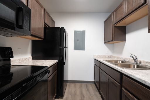Remodeled 1 bed/1 bath apartment on the SW side of Cedar Rapids!