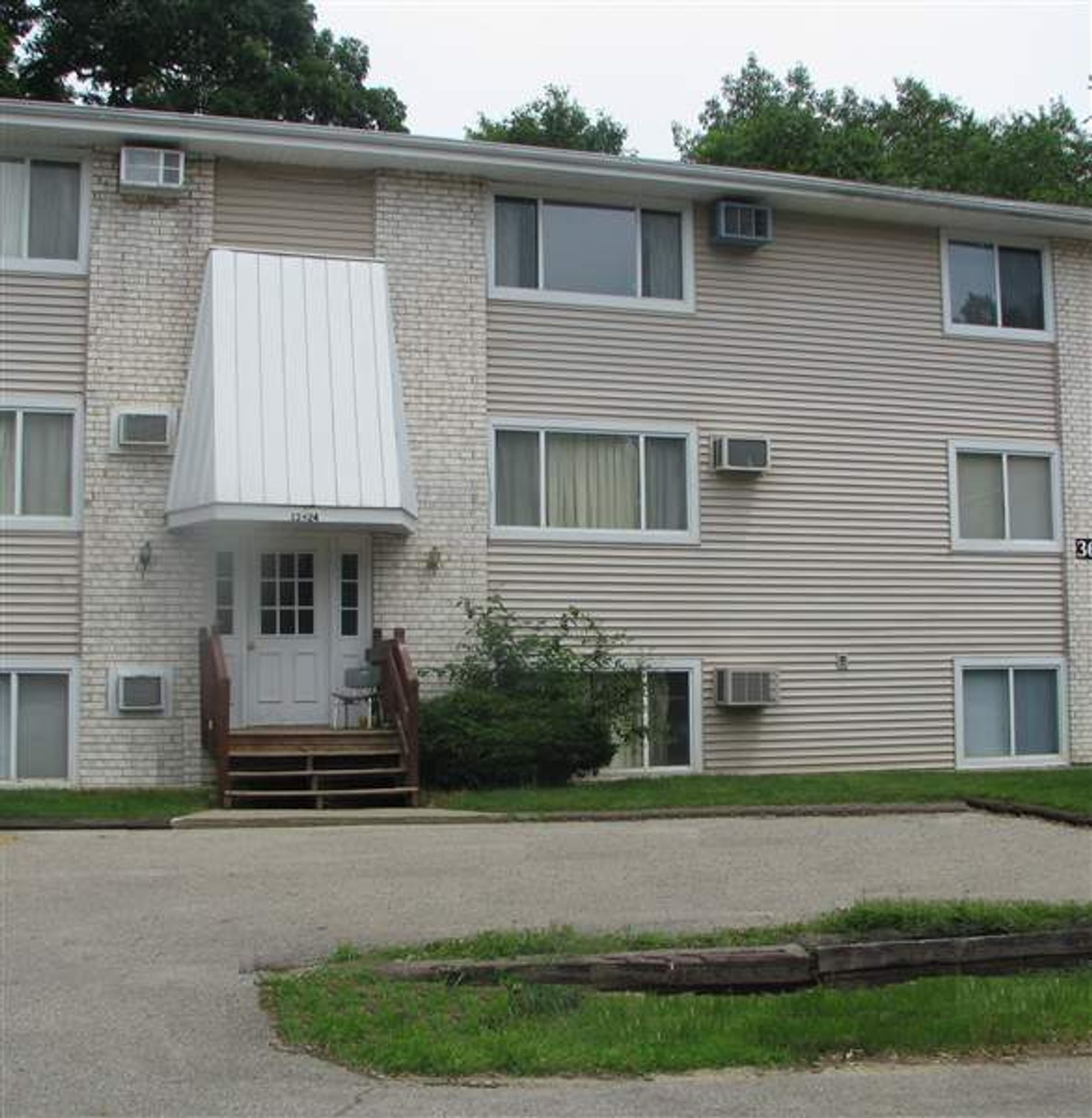 Robinwood Apartments 9 of 12