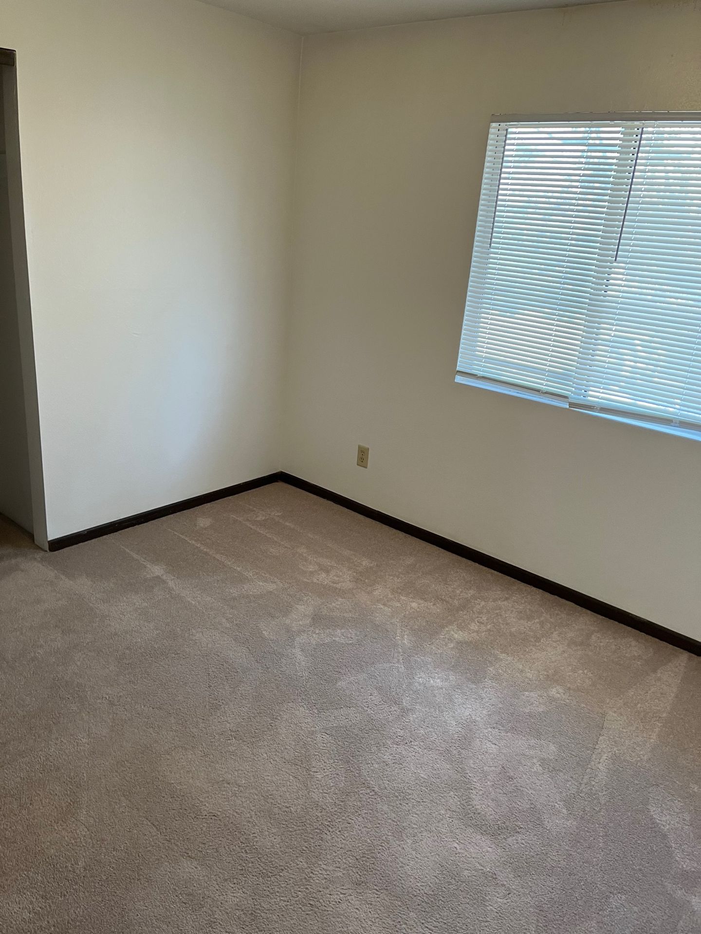 Robinwood Apartments 7 of 12