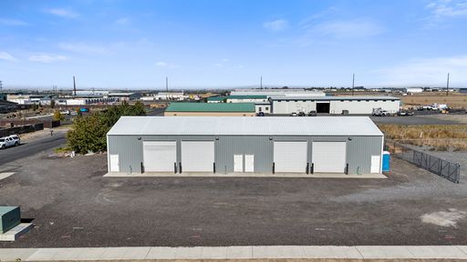 Prime Heated & Insulated Warehouse Space for Lease – photo 1