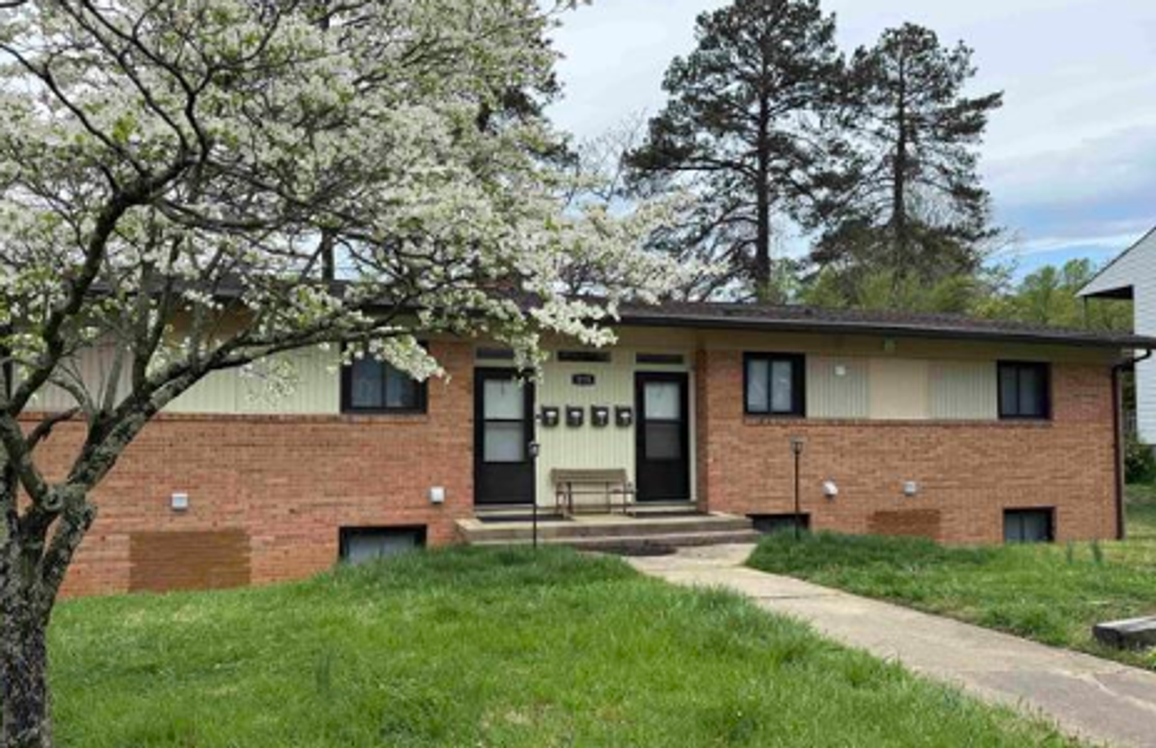 Charlottesville House: 115 Apple Tree Rd #3