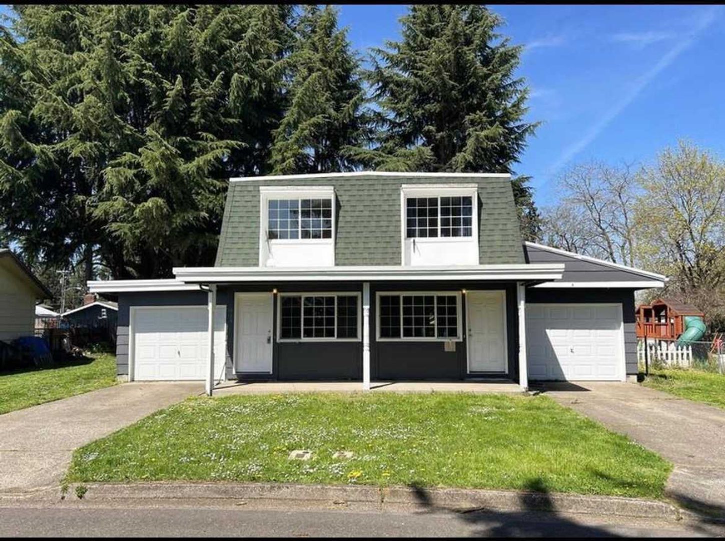 Eugene Apartment: 519/525 Cinderella Loop
