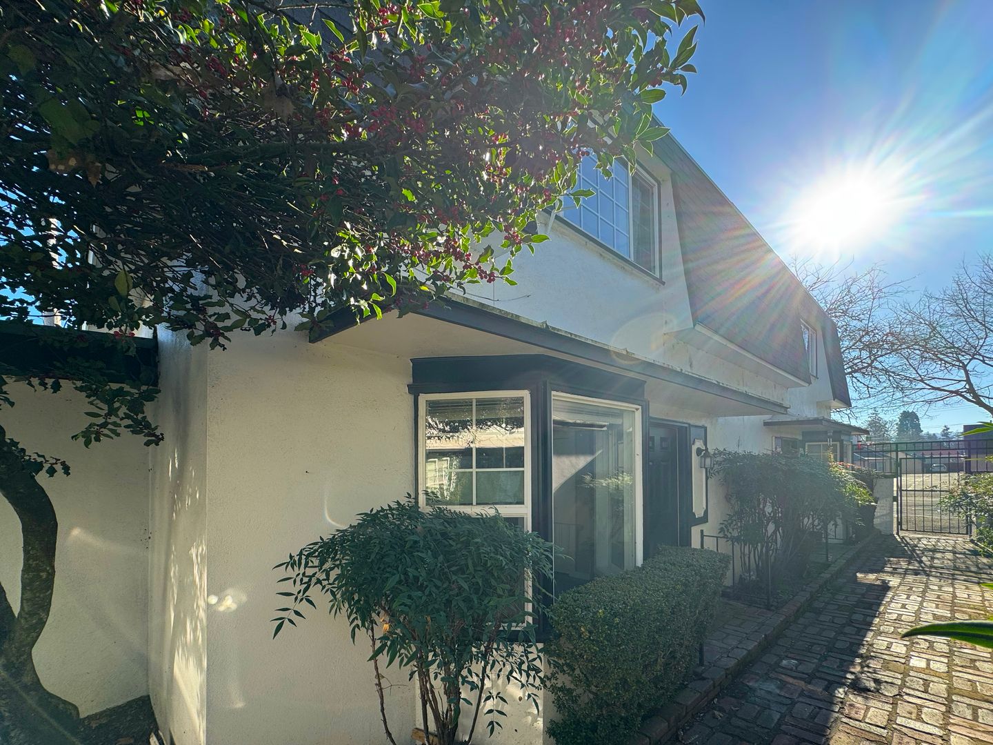 Eugene Apartment: 1101 West 6th Avenue