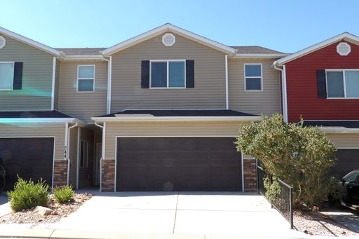 3 Bedroom Cedar Bend Townhome – photo 1