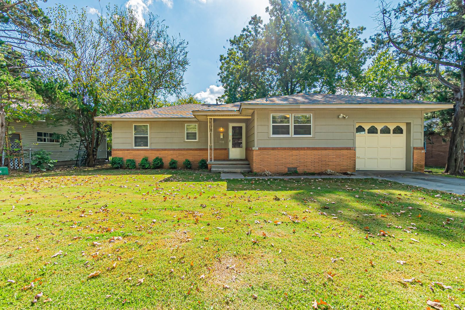 Norman House: 1510 Huntington Way