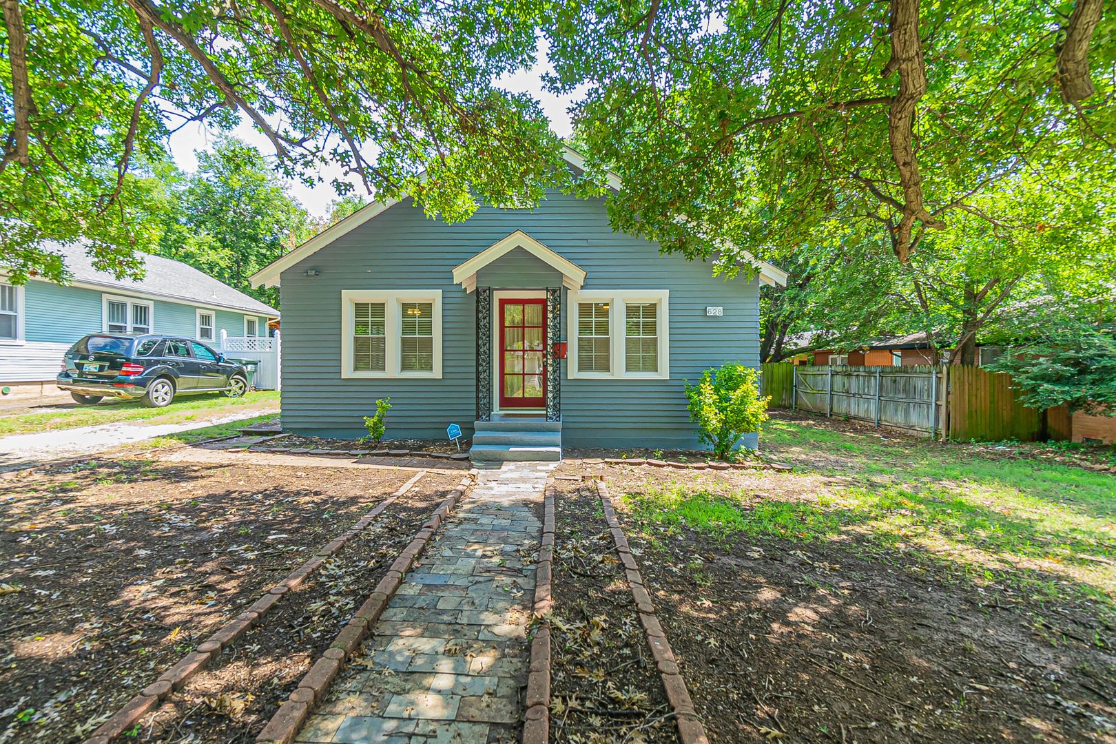 Norman House: 628 W. Comanche Street