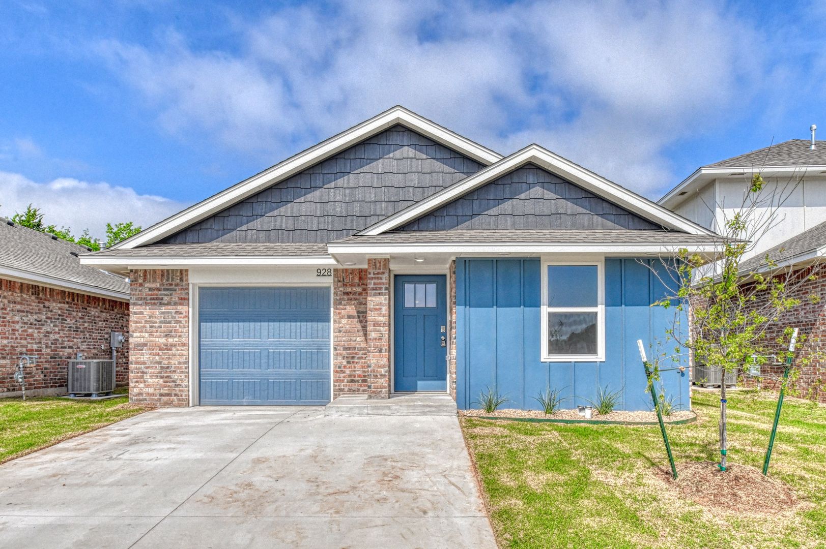 Norman House: 928 Varenna Court
