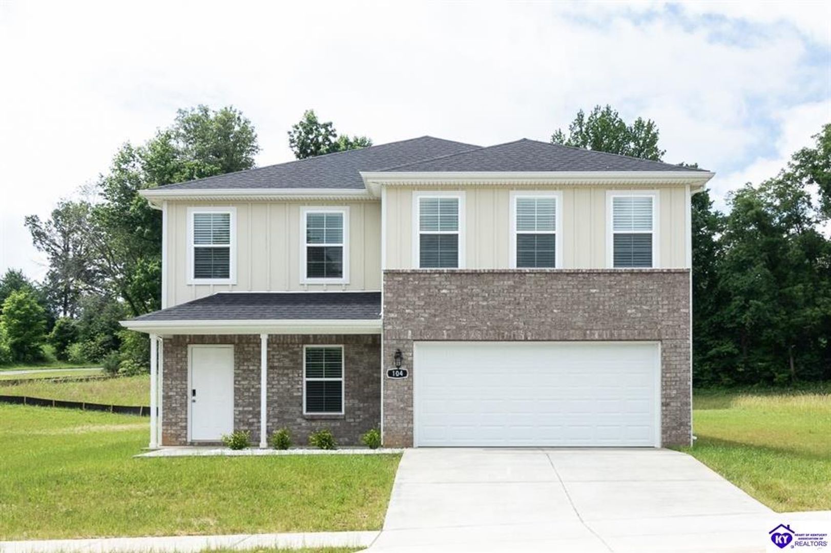 Elizabethtown House: 601 Ashwood Avenue