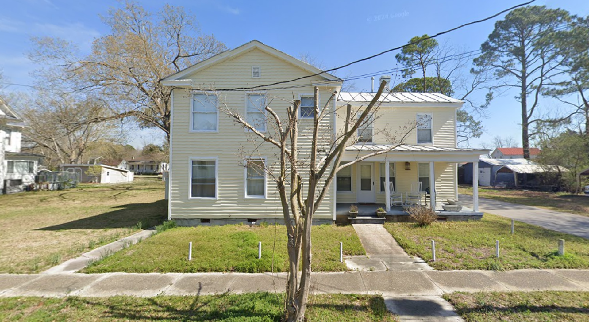 Bridgeton House: 802 N B St #3