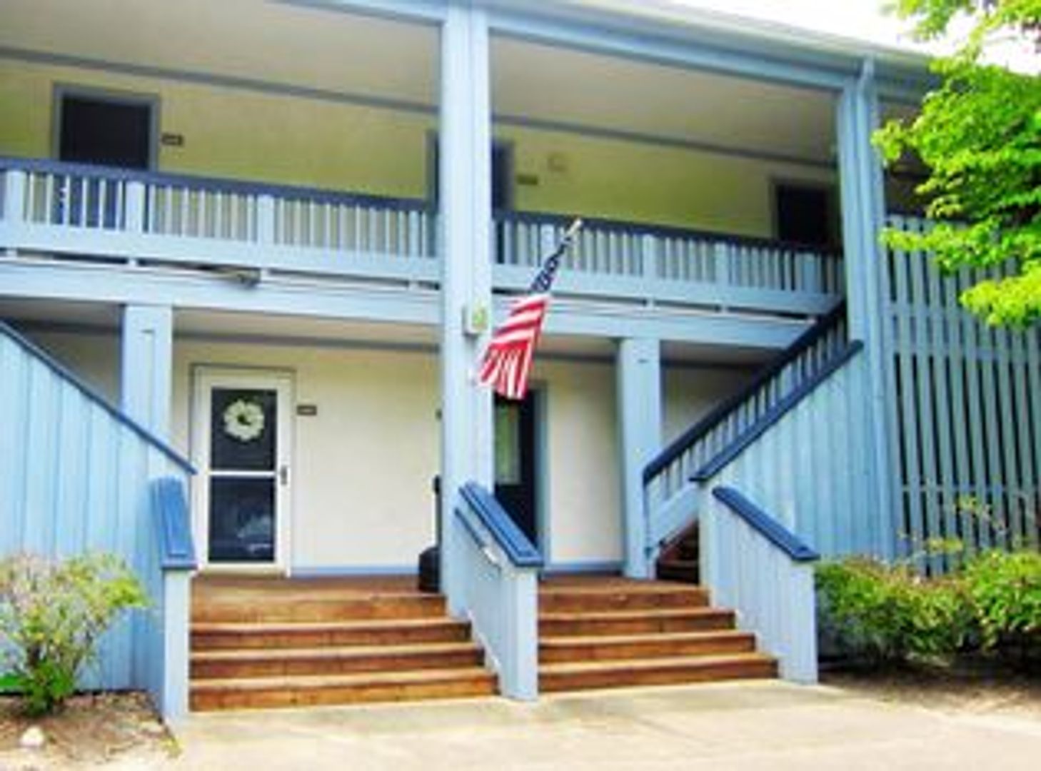 New Bern House: 1405 Harbourside Dr